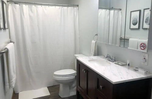 Ponce De Leon Bed & Breakfast | Hummingbird Suite - Your Relaxing Ozark Getaway