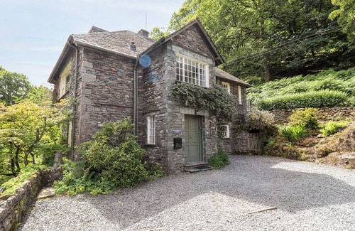 Grasmere Cottage | HUNTINGSTILE LODGE, pet friendly, luxury holiday cottage in Grasmere