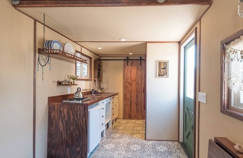 Huntington Beach House | Huntington Beach Tiny Home Near Ocean