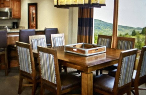 Steamboat Springs Villa | Hurry! Holiday Weekend Feb. 13 thru Feb 15!