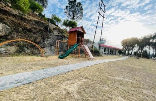 Mansehra Hotel | HUSNAIN RESORT by Saud khan