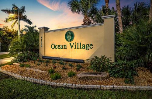 Fort Pierce Apartment | Hutchinson Island Resort-style Beachside Condo