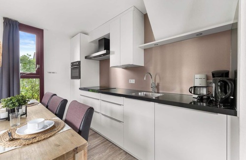 Heinkenszand Resort | HVZ Iris 6p - Three Bedroom Resort, Sleeps 6