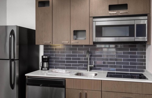 Emeryville Hotel | HYATT house Emeryville/San Francisco Bay Area