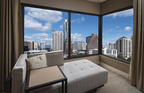 Downtown Austin Hotel | Hyatt Regency Austin
