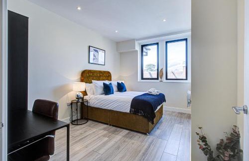 Sutton Apartment | Hybrid Resi - London, Sutton with onsite car parking