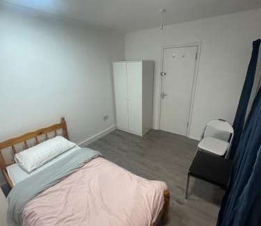 West Hendon House | Hyde Crescent Rooms