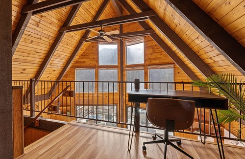 Camp Nelson Cabin | Hygge Haus Sequoia - Spacious & Secluded A-Frame Cabin with Mountain VIEWS!