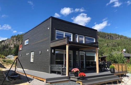 Kviteseid House | Hytte nær vannet, jacuzzi og sauna