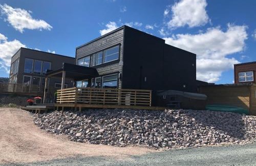 Kviteseid House | Hytte nær vannet, jacuzzi og sauna