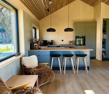 Hjelmeland House | Hytte til leie i Ryfylke