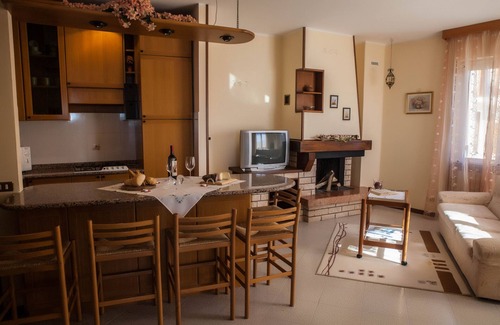 Oldesio Apartment | I Fiori - Theater Home, in the historic center with marvellous lake view