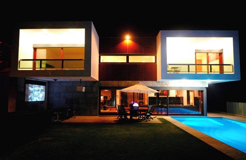 Mafra Villa | I L❤️VE U! Villa. Sea view! SPA! Heated Pool! Cinema! Private Chef!