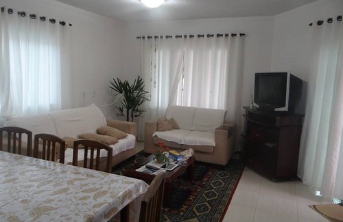 Ubatuba House | I rent a house on the beach all year round 200 meters from the sea