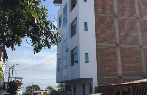 Leoncio Prado Apartment | I rent premiere apartments in Zorritos, Tumbes. Very close to the sea.