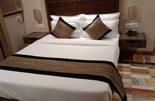 Deoghar Hotel | I Towne