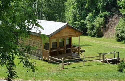 Bryson City Cottage | Ian’s Getaway, Hiking, Bryson City Hottub , whitewater rafting, Casino,GSMRR!