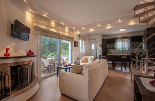 Drosia Villa | Ianthi Beach Villa-Ianthi Beach Villa