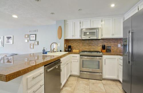 Imperial Beach Apartment | IB Coastal Condo - Imperial Beach - Shops - Patio