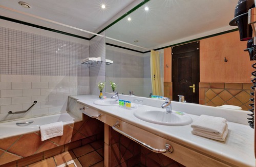 Almunecar Hotel | Ibersol Almuñecar Beach & Spa