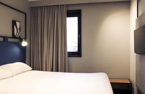 Courcouronnes Hotel | Ibis Évry-Courcouronnes