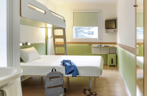 Istres Hotel | ibis budget Istres Trigance