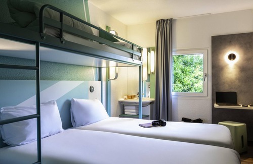 Chelles Hotel | ibis budget Marne la Vallee Chelles