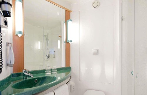 Munchen District Hotel | ibis München Garching