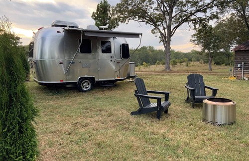 Belton House | Iconic Airstream River Glamping