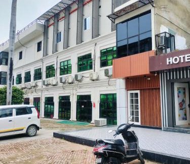 Lanka Hotel | Iconic Hotels Varanasi