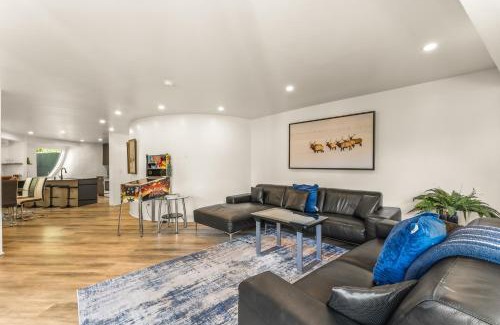 Intermountain Apartment | Iconic Vail Dome Unit 2