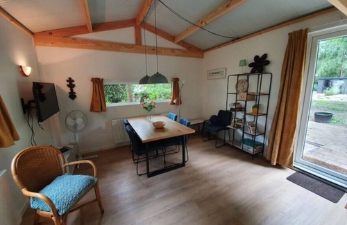 Municipality of Epe Cabin | Ideaal Voor Jong en Oud!