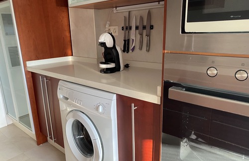 Cerrillo de Maracena Apartment | Ideal apartment for families right next to subway and bus.