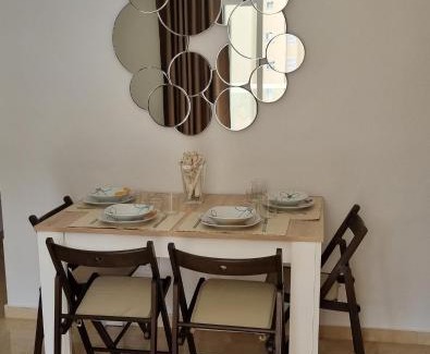 Rincon de Loix Apartment | Ideal familias en urbanización de lujo a 600m de la playa Levante con Wifi, AC y Parking