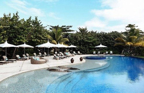 San Pedro Apartment | Ideal Island Location on the Beach Just a Few Minutes from Boca Del Rio Park!