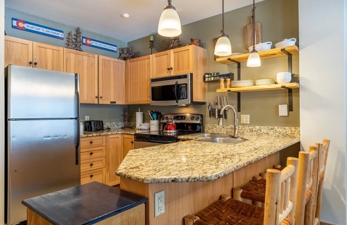 River Run Condo | Ideal Location in River Run Village w/Shared Hot Tubs & Pool!