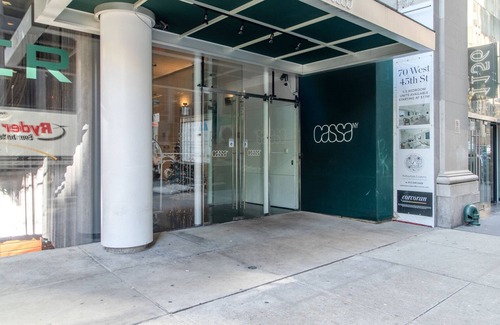 Central New York City Apartment | Ideal Midtown 2BR w/Gym & W/D, nr Rockefeller Center, by Blueground