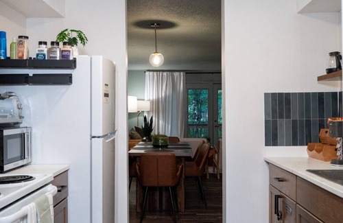 Ashley Oaks House | Idlewood Townhomes Apt 3