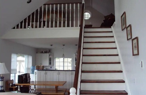 Quinte West Cottage | Idyllic Cottage on Spring Fed Lake