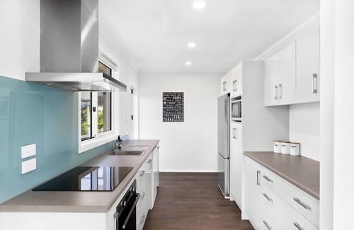 Mount Maunganui House | Idyllic family escape, Close to the beach an Mount