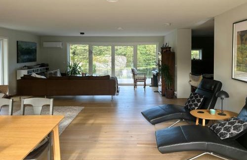 Mandal House | Idyllic Farm With Access To Boathouse And Jetty