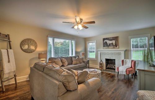 Athens House | Idyllic Getaway with Deck about 4 Mi to Dtwn Athens