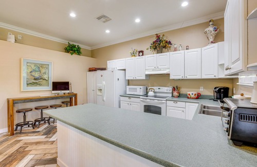 Las Vegas Cottage | Idyllic Las Vegas Oasis w/Outdoor Pool!