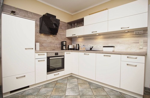 Neuendorf Apartment | Idyllic location, vacation apartment with terrace, sea view - Haus Sonnenblume FeWo 04