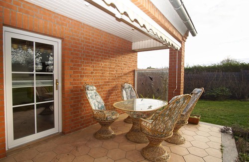 Putbus House | Idyllic location with its own garden - Dat Bienenhuus