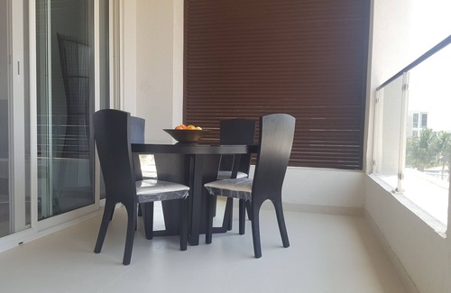 As Sifah Apartment | Idyllic Seaside Residence. Lush Golf & Ocean Views. Superb on site amenities.