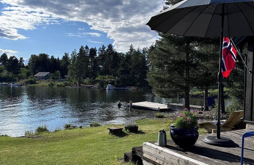 Hamar Municipality Cabin | Idyllic Summer Resort on the Waterfront at the Lake. Rowing Boat and Evening sun