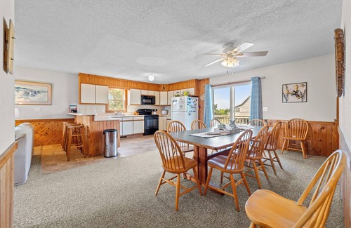South Nags Head House | If you're looking for peace, quiet and great ocean views, this is the home for you!