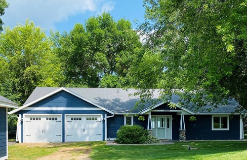 Kandiyohi County House | “If you’re lucky enough to stay on West Norway Lake, you’re lucky enough!”