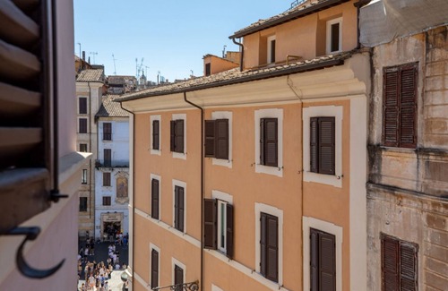 Rome City Centre Apartment | iFlat | Pantheon's shiny apartment